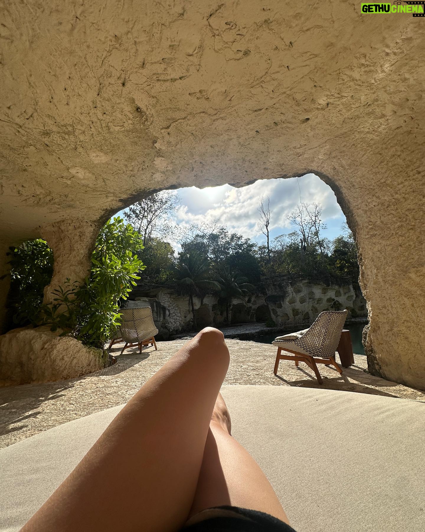 Kesha Instagram - ¡ vibraciones inmaculadas ! Xx #stayheretofeel #mulukspa #hotelxcaretarte 🌞