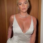 Kesha Instagram - 🤍⁣ ⁣⁣ dress @karen_millen⁣⁣ earrings @lele_sadoughi⁣⁣ accessories @xivkarats⁣⁣ @icashowroom ⁣⁣ ⁣⁣ stylist @turnerturner⁣⁣ assistant Joey Sigala⁣⁣ tailor @sethpratt ⁣⁣ h/glam @nattiventi ⁣⁣ @edytaesthetician ⁣⁣ ⁣⁣ 📸 @nattiventi