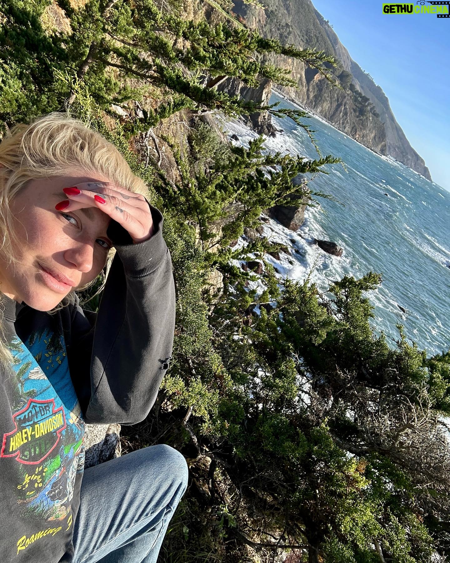Kesha Instagram - ✨Class starts tomorrow. THE ALCHEMY OF POP MUSIC ESALEN INSTITUTE