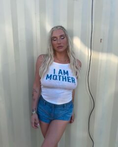 Kesha Instagram - WAKE UP IN THE MORNING LIKE FUCK P DIDDY 💕 @reneerapp