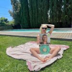 Kesha Instagram - GET NAKED AND LISTEN TO GAG ORDER ON VINYL! Preorder your vinyl NOW Link in bio. And then send me ur hot pics. Who needs clothes when you got my new record??!!
