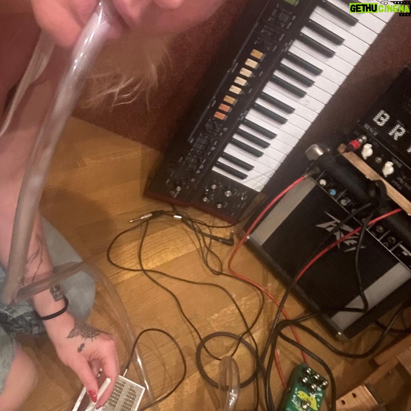 Kesha Instagram - My god a lot can happen in 24 hours