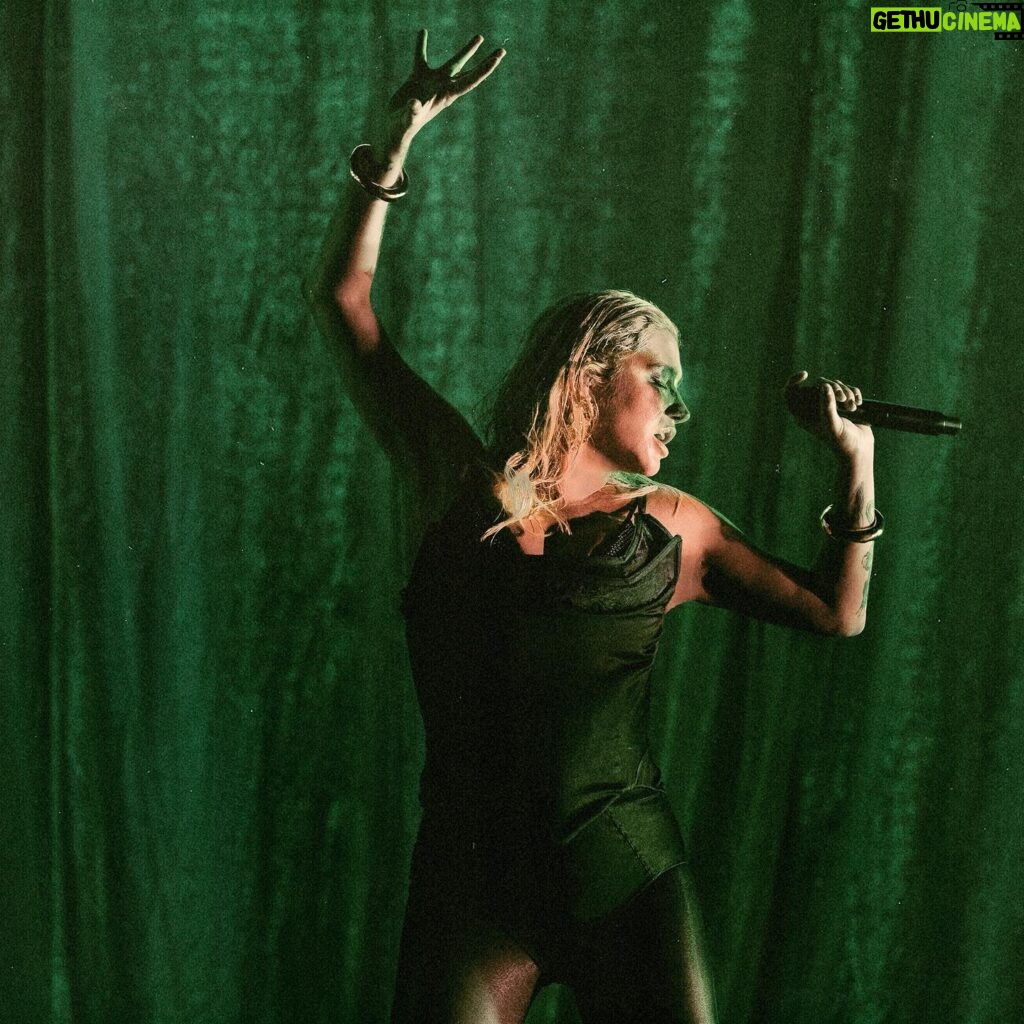 Kesha Instagram - 10.16.23 Austin, TX⁣⁣⁣⁣⁣ yee-fckn-haw⁣⁣⁣⁣⁣ New Orleans.... coming for you tonight👻👻👻 !!!!!⁣⁣⁣ ⁣⁣⁣ 📷 @jakobwandel