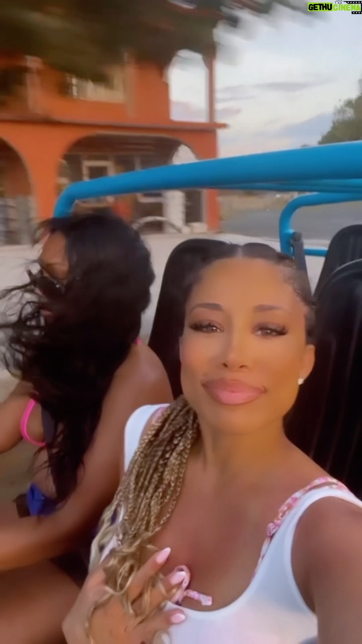 Keshia Chante - 65.3K Likes - Coming to a City near you… 😂