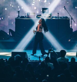 Keshia Chante Instagram - Legendary Nights in Toronto 🤍
I’ve never seen the city come together like that! It was everything. A dream only @champagnepapi could make true. The most heartfelt & meaningful introduction I’ve ever had. Aubs I love you for life. And @djcharlieb I am so MFN proud of you. I’ve been watching you put in that work since 2004 and the All Canadian North Stars show was the perfect full circle moment. 

Performing songs I dropped in my teen years and hearing you sing all the words, made my soul so happy. Such a beautiful memory I will cherish forever. Toronto you have been riding for me since the very beginning and I am so grateful for the love.

Also special shout out to everyone at the very beginning of my career who literally broke these records and are the reason my mama has certified plaques in her crib lol
DJ Scott Boogie, DJ Starting from Scratch, DJ X, Mark Strong & Jemini, Flow & Kiss FM, DJ Deuce, Hadi & so many other important people. I love you. 

“From immature kids to entrepreneur kids!!”