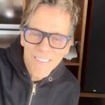 Kevin Bacon Instagram - The beginning of a new week means it’s #MondayBlues. We’re nearing the end of this scratchy, scrappy record collection and spinning the U’s! We’re playing: July Morning by @uriahheepofficial Bad by @U2 Feet Don’t Fail Me Now by #Utopia Take a listen in my stories!