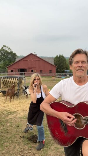 Kevin Bacon Instagram - Happy 4th! Beware of goat poop 🇺🇸