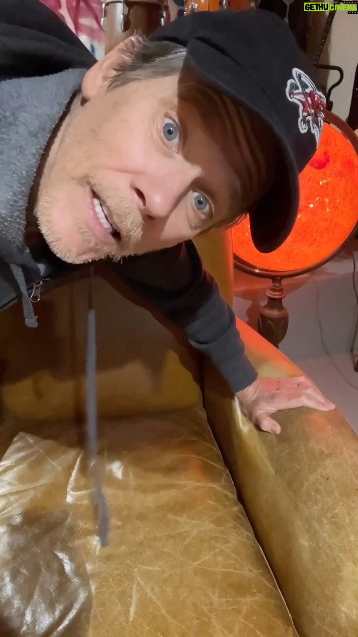 Kevin Bacon Instagram - I’m in a funny mood today, anyone else? To cure the #MondayBlues, I’m spinning a few of my favorite humorous songs: “The Walk” by @mayerhawthorne, “Wine With Dinner” by #LoudonWainwrightIII, and “Mama Look A Boo Boo” by #HarryBelafonte. Stream at the link in my stories and have a laugh with me.