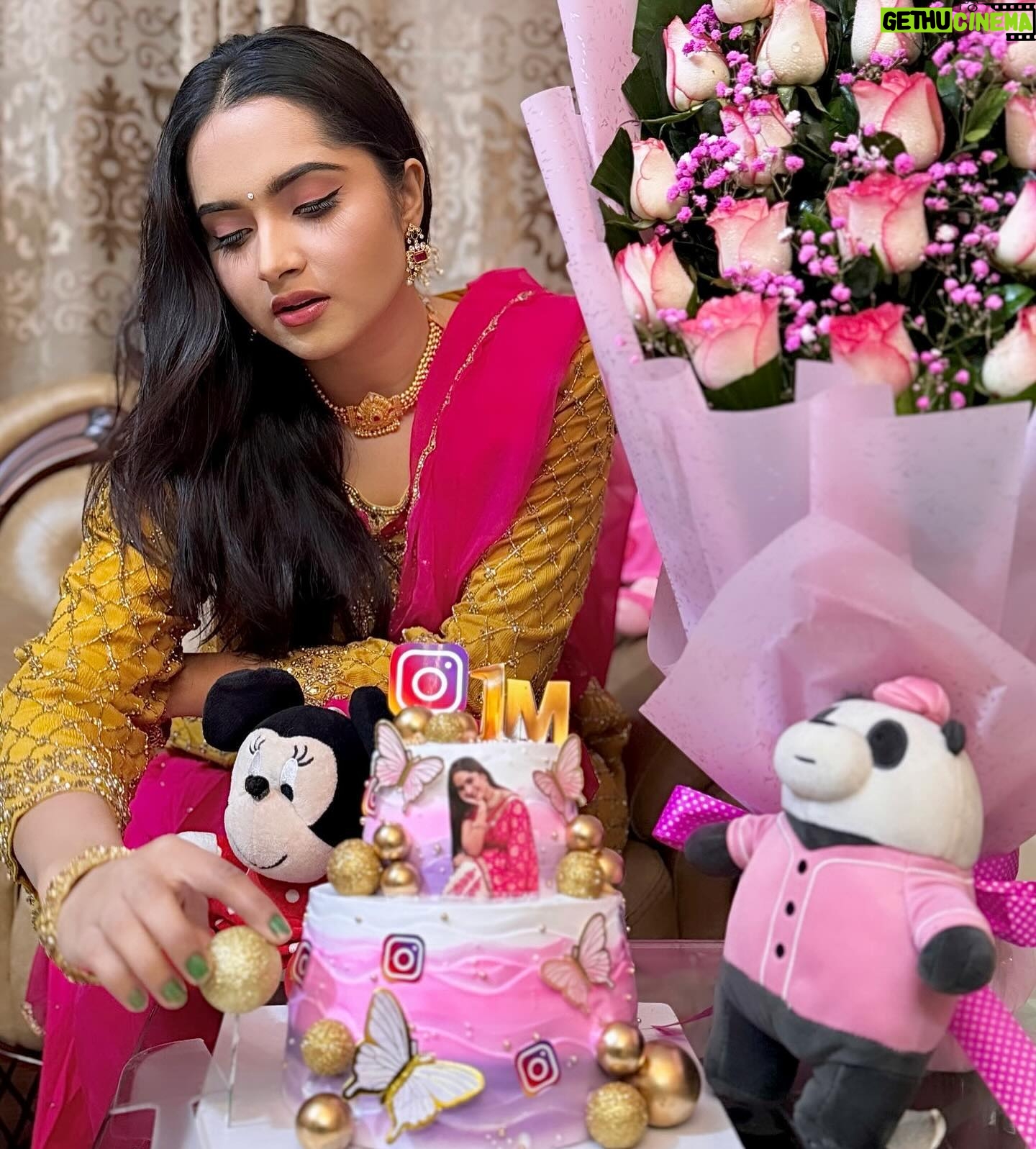 Keya Akter Payel Instagram - Grateful for the incredible journey! Thanks to each and every one of you for being part of my 1 million Instagram family ❤️