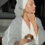 Khánh Linh Instagram – My magic cream – orchidée impériale.
@guerlain