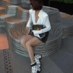 Khánh Linh Instagram - Cosmopolitan girl. @louisvuitton