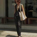 Khánh Linh Instagram – A working day. 

@louisvuitton #lvlowkeyhobo