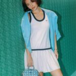 Khánh Linh Instagram – Tennis-core entered the chat!

Tennis-core đã rậm rịch trở lại từ năm trước, nhưng năm nay mới thực sự bùng nổ trên social, đi song song với dòng chảy của cả quiet-luxury. Và LACOSTE chính là cái tên kết hợp được cả 2 xu hướng này, và mình thì chắc chắn không thể bỏ qua rồi ! BST mới Summer Pack của Lacoste vừa được ra mắt tại Popup store cực xinh tại Saigon Centre, chỉ từ 14-19/5 thôi nha mọi người ơi, đừng bỏ qua nhé vì đồ đẹp lắm❤️

@lacoste
 #LacosteSaigon
 #Lacostesummer