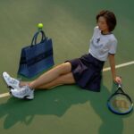 Khánh Linh Instagram – Time for a quick match. 🎾

I’m just in love with the new Dior Book Tote in denim oblique❤️ 

@dior  #DiorFall24 #DiorBookTote