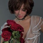 Khánh Linh Instagram – Flowers on my mind.

Dresses: @datt_official 
Flowers: @morri.concept