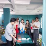 Khả Ngân Instagram - Năm nào cũng tưng bừng cùng chị yêu @phuongnguyenjet Năm nào cũng nổ máy điện thoại vì quá nhiều hình đẹp kakakak Yêu chị mình nhứt quả đất🩵🩵🧧🧧🥰🥰😘😘😘