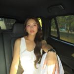 Khả Ngân Instagram - 😗😉