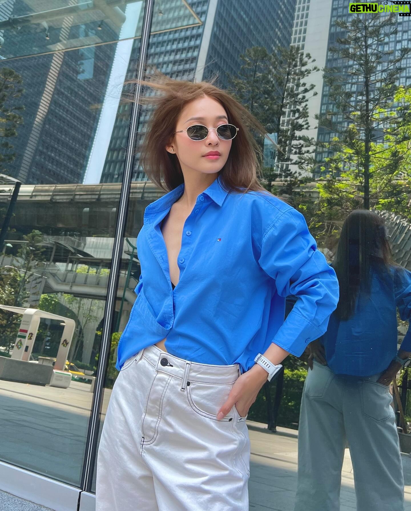 Khả Ngân Instagram - I luv blue🩵 @tommyhilfiger #tommyhilfiger #khangan