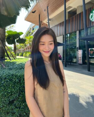 Khả Ngân Instagram - 🤎Mùng 3 đằm thắm🤎