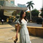 Khả Ngân Instagram – Em đây rất thích đi làm,
Làm duyên, làm dáng, làm người anh thươngggggg 😌😌😌