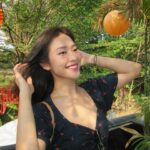Khả Ngân Instagram - Phải tranh thủ post không thôi ảnh lại tồn kho😆😆😆