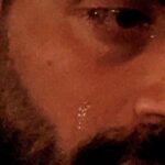 Khaled Selim Instagram - أنا سكت كتير اوي .. بس مش قادر .. كل يوم بتدمر اكتر من اللي قبله .. و مش عارف اعمل ايه !!؟؟ ولا عارف نعمل ايه ؟؟ غير اننا ندعي ربنا يوقف المجزرة الإنسانية دي .. والله حرام .. مش مصدق اللي بيحصل لأطفالنا و المدنيين من نساء و شيوخ و شباب .. معقول الخونة يستهدفوا مدارس و مستشفيات و بنايات سكنية !!!! و معقولة القانون الدولي و العرب و الدنيا كلها ولا تاخد موقف ؟؟؟؟ هوا في ايه ؟؟؟؟ و كنائس ؟؟ و مساجد ؟؟ هو في ايه ؟؟ ربنا ينتقم من الجبابرة اللي ما عندهمش قلب ولا رحمة ولا نخوة.. يااااا رب ارحم شهداءنا في فلسطين و صبر قلوبنا .. و ابعد عنهم كل شر