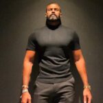 Khaled Selim Instagram - Sometimes .. God keeps good things away for sometime .. but no matter what happens .. keep the faith of Allah .. he is so merciful.. احيانا .. ربنا بيحجب الخير عننا شوية .. شوية وقت .. بس مهما حصل .. خلي ايمانك بالله قوي .. هو رحيم جداً.. الحمدلله #actor #singer #fashion #black #istanbul #turkey