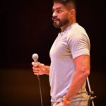 Khaled Selim Instagram - #خالد_سليم من بروڤات حفل المهرجان الصيفي للموسيقي والغناء بمسرح #سيد_درويش بالإسكندرية By Hana Hafez