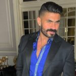 Khaled Selim Instagram - A GENTLEMAN ATTRACTS THE ATTENTION OF MANY .. BUT ONLY HAS EYES FOR HIS OWN LADY الرجل النبيل يجذب انتباه الكثيرين .. ولكن عيونه فقط للسيدة الخاصة به.. #gentleman #singer #actor #model #fashion #style #lifestyle #love #family #cairo