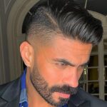 Khaled Selim Instagram - A GENTLEMAN ATTRACTS THE ATTENTION OF MANY .. BUT ONLY HAS EYES FOR HIS OWN LADY الرجل النبيل يجذب انتباه الكثيرين .. ولكن عيونه فقط للسيدة الخاصة به.. #gentleman #singer #actor #model #fashion #style #lifestyle #love #family #cairo