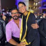 Khaled Selim Instagram - النهاردة .. كان يوم مميز جدا ليا .. إختلطت مشاعري بشكل غريب .. بشكل عمره ما حصلي في حياتي كلها .. رغم إني ممكن في ألبوم واحد أغني أكتر من حالة و مشاعري تكون مختلفة مع كل لحن .. أو إني أدخل في فيلم أو مسلسل و الشخصية يكون فيها إختلاف في المشاعر في كل مرحلة .. بس الحقيقة النهاردة أنا عيشت ٤ ساعات مليانين سعادة و خوف و فخر و دموع و محبة و شجن .. حفلة تخرج بنتي الكبيرة نور .. كنت سعيد إنها وصلت للمرحلة دي بكل نجاح.. و كنت خايف عليها طول ما أنا شايفها بتتحرك قدامي .. و فخور بيها و بمحبة الكل ليها و شخصيتها الحلوة .. و دموعي و المحبة و الشجن كانوا بسبب الحالة اللي كل الطلبة و المدرسين و العاملين في المدرسة كانوا فيها .. إن الدفعة دي هيمشوا و يسيبوا المدرسة و يبدأوا مرحلة جديدة .. ألف مبروك يا نور على النجاح و التفوق و التخرج .. و اعرفي اني دايماً فخور بيكي .. يا حب عمري