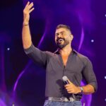 Khaled Selim Instagram - سعيد جدا بوقوفي أمام الجمهور السعودي (الجداوي) و فرحت جداً بتفاعلهم الرائع.. ألف شكر ليكم .. و شكراً معالي المستشار تركي آل شيخ على الفرصة دي و حبايبي بنش مارك على المجهود الرائع.. على أمل مقابلتكم في حفلات اخرى بإذن الله #جدة #بنش_مارك #بنش_مارك_الرقم_الصعب #تركي_آل_الشيخ #عمو_زكي