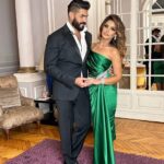 Khaled Selim Instagram - حبيبة قلبي بحبك حب ما يتوصفش.. لأنك جدعة و بنت أصول.. و واخدة بالك مني و من خديجة و كنزي.. و اد ايه انتي جدعة مع الكل .. وصاحبة واجب.. و صاحبة صحابك.. و بارة بأهلك.. و كمان بأهلي .. ربنا يخليكي ليا.. و يتقبل مني كل الدعاء اللي دعيتهولك في الحرم بحبك