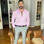 Khaled Selim Instagram - صباح و مساء الخير على الجميع ..جمعة مباركة علينا و عليكم .. و يا رب كل أوقاتكم سعيدة و مباركة .. #singer #actor #friday #style #fashion #home #cairo #family #positivevibes