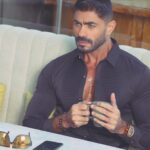 Khaled Selim Instagram - Don’t give anyone the power to put you down. Haters are losers pretending to be winners 😉 لا تُعطِ أي شخص القدرة على إسقاطك. الكارهون ما هم إلا خاسرون يتظاهرون أنهم فائزون. Taken by the best @mustafasaad.89 ❤ #خالد_سليم | #khalid_selim