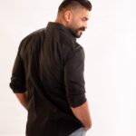 Khaled Selim Instagram - Loads of people come into your life .. but with a little time you get to know the truth behind some of them and why they approached .. when you give them your back .. they now you understand .. so watch them leave with you’re back turned and with a smile .. تأتي الكثير من الناس إلى حياتك .. ولكن مع القليل من الوقت تتعرف على الحقيقة وراء بعضهم ولماذا اقتربوا .. عندما تعطيهم ظهرك .. فهم يفهمون الآن .. لذا شاهدهم يغادرون وأنت تحول ظهرك وبابتسامة ..