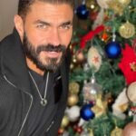 Khaled Selim Instagram - I wish a merry Christmas.. and a Happy ,Peaceful, Lovely NewYear