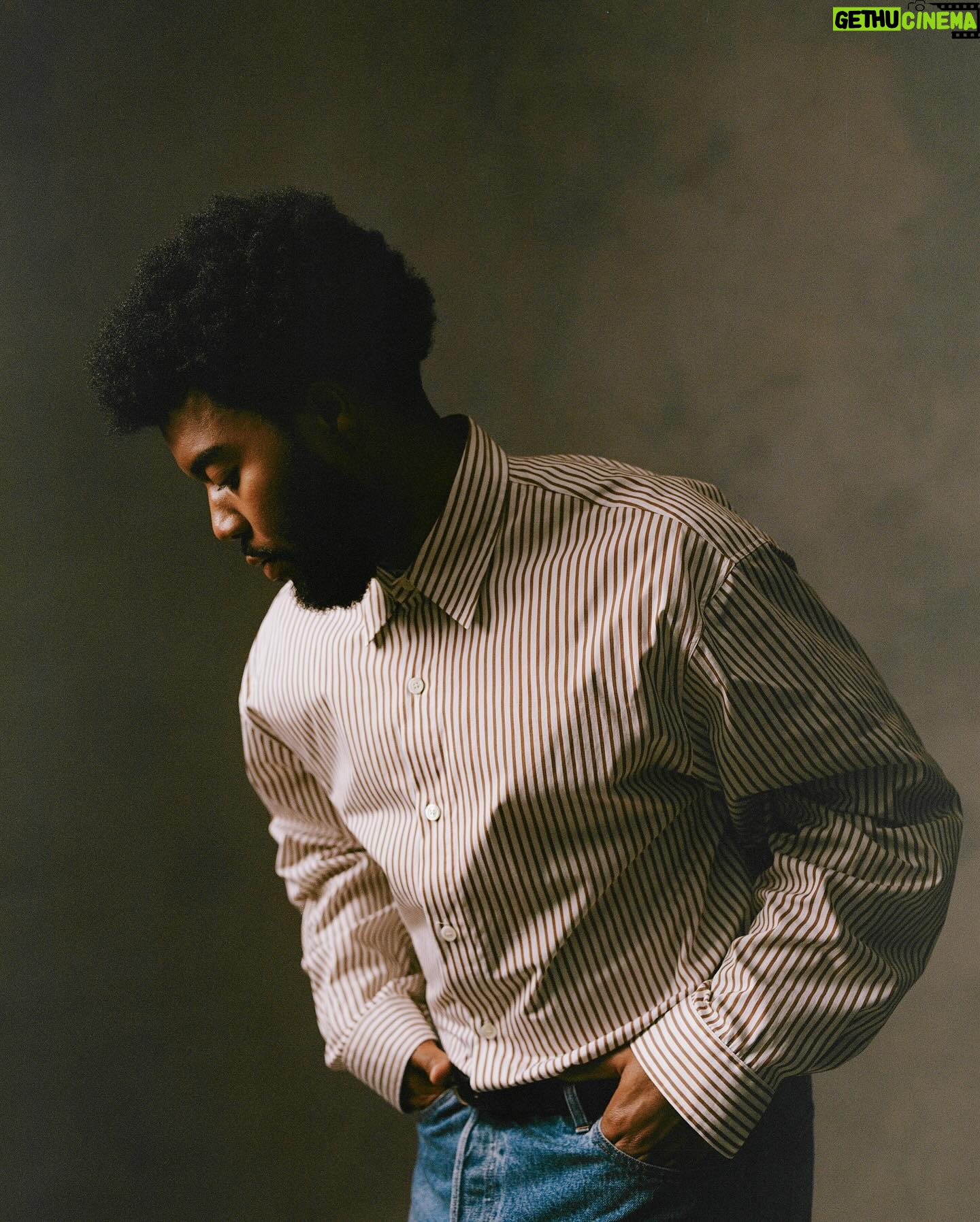 Khalid Instagram - cause you see on this side I’ll drape you in fire got bundles of roses lined up to the ceiling