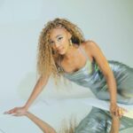 Khosi Ngema Instagram - Hiiii hope you’re having a sweet week!💋 Also don’t forget to stream “Why?”. Link in Bio!🤭 K, love you byeee