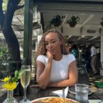 Khosi Ngema Instagram - Hiiii hope you’re having a sweet week!💋 Also don’t forget to stream “Why?”. Link in Bio!🤭 K, love you byeee