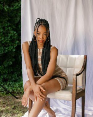 Khosi Ngema Instagram - skin shades of earth…

“Senqu” Dress By @nthatuoa_com 
Photographed By @thapelo_gv72