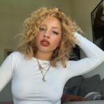 Kiana Ledé Instagram – Find somethin whiter than this shirt. I dare you.