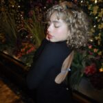 Kiana Ledé Instagram - I’m open like a peace sign 🪻