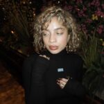 Kiana Ledé Instagram - I’m open like a peace sign 🪻