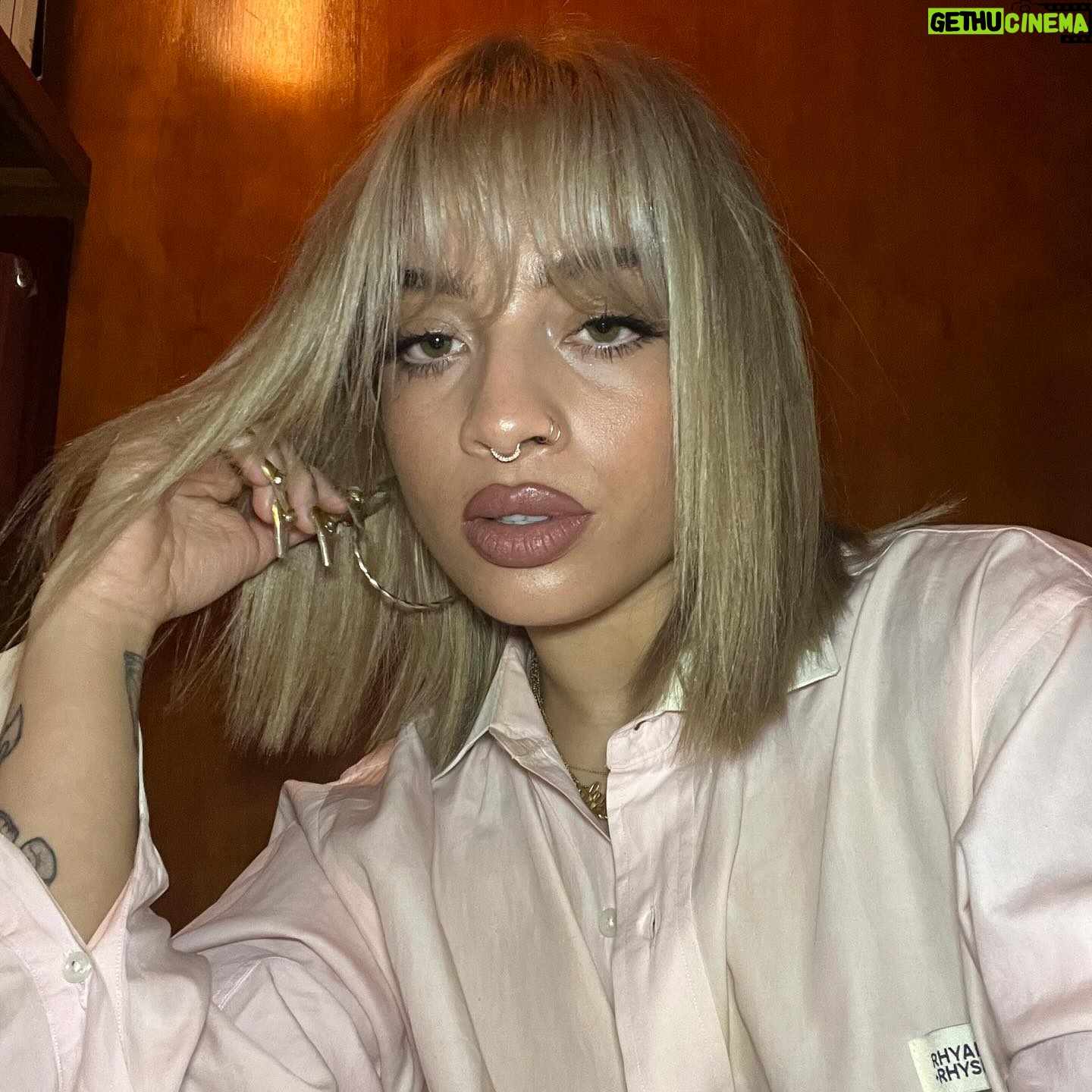 Kiana Ledé - 3 Likes - Daddy.
