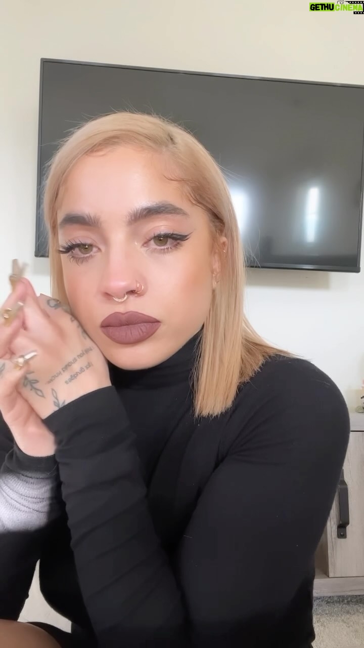 Kiana Ledé - 3 Likes - Today is Azuma’s birthday and we’re celebratin his life. After meetin such a special human like him and then losin him so suddenly, I have come to realize that life is really so unpredictable in the best and worst ways.
I wanted to share this to hopefully remind anybody that’s lost somebody that feelin of gratitude we eventually feel and how livin as big as you can feels like you’re honorin them🤍
The only thing we really know about life is that anythin is possible.
Happy 32nd Azuma ✨