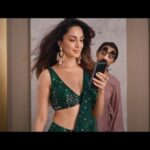 Kiara Advani Instagram - Now you can also Trend in Real Life with @myntra! Shop from 50,000 trendy styles dropped WEEKLY!📸🤩 #MyntraTrendIRL #Myntra #ad