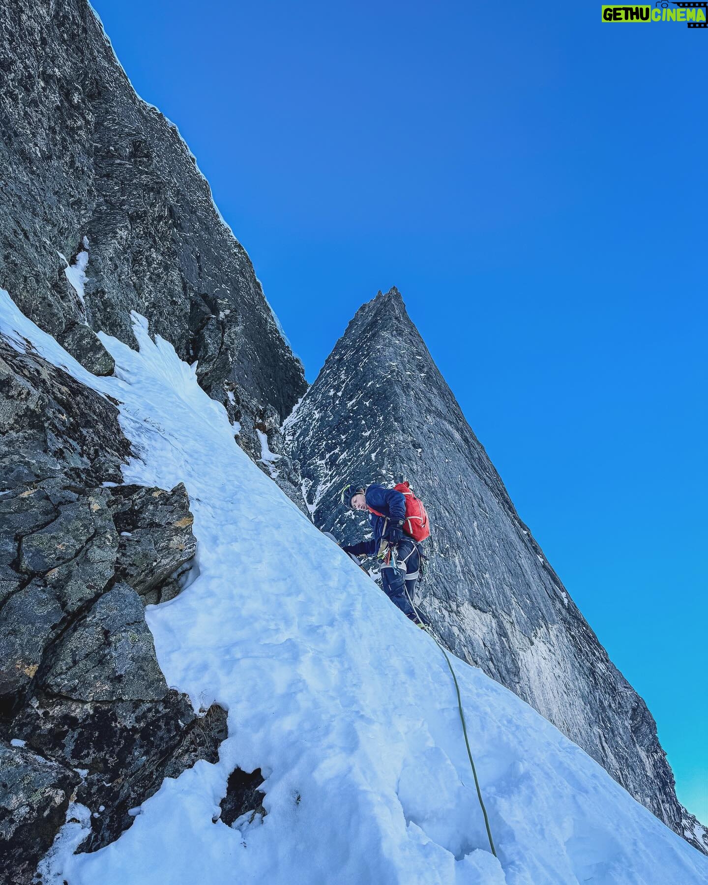 Kilian Jornet Instagram - Water is best when frozen.