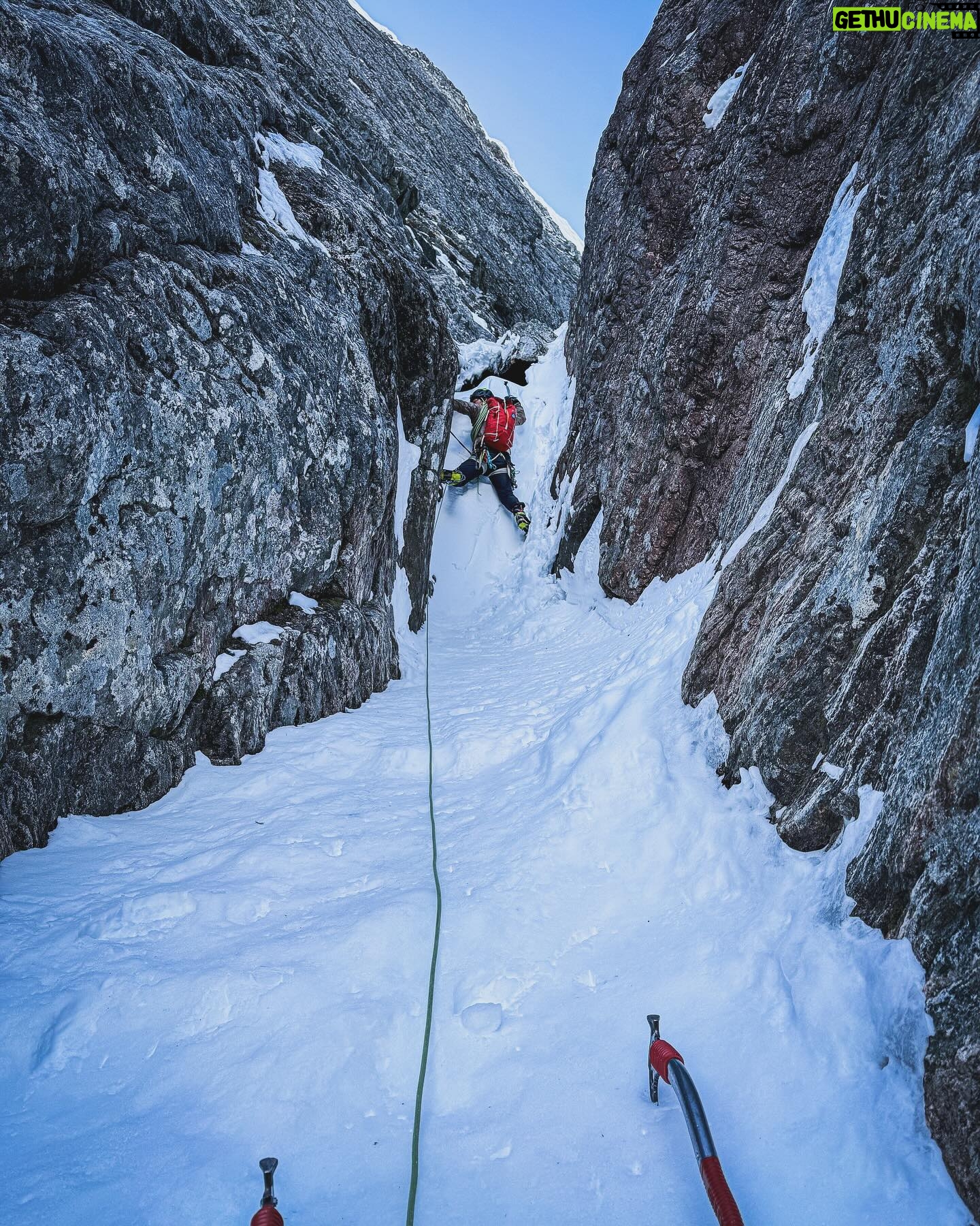 Kilian Jornet Instagram - Water is best when frozen.