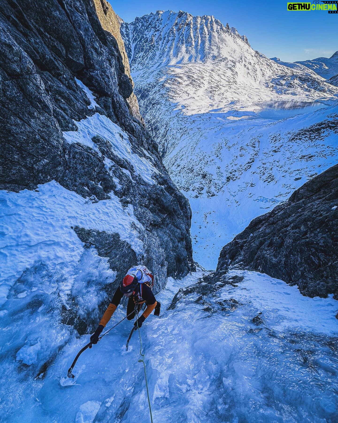 Kilian Jornet Instagram - Water is best when frozen.